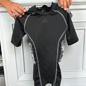 Padded Adidas US M football undershirt